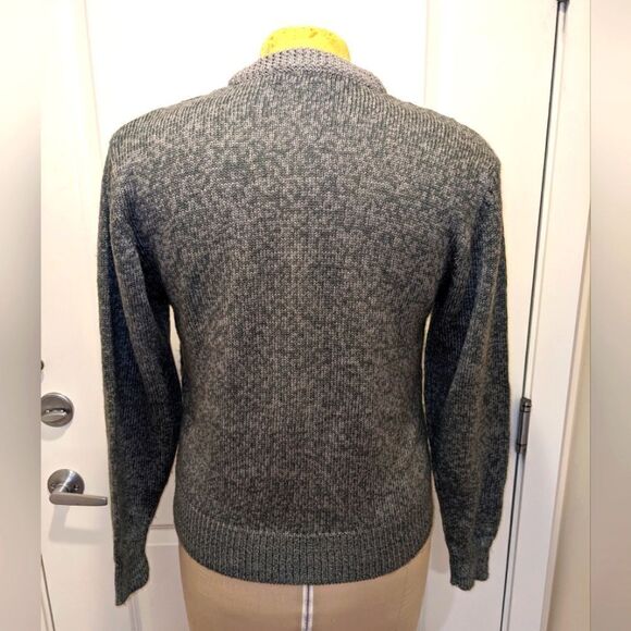 $5 Item! Women's Grey Chunky Knit Mixed Pattern Acrylic Sweater - Picture 7 of 11